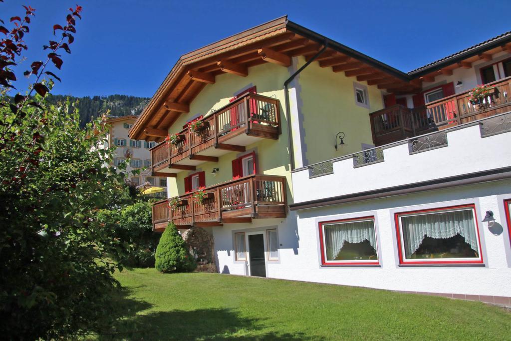 Hotel Vigo Vigo di Fassa Exterior photo