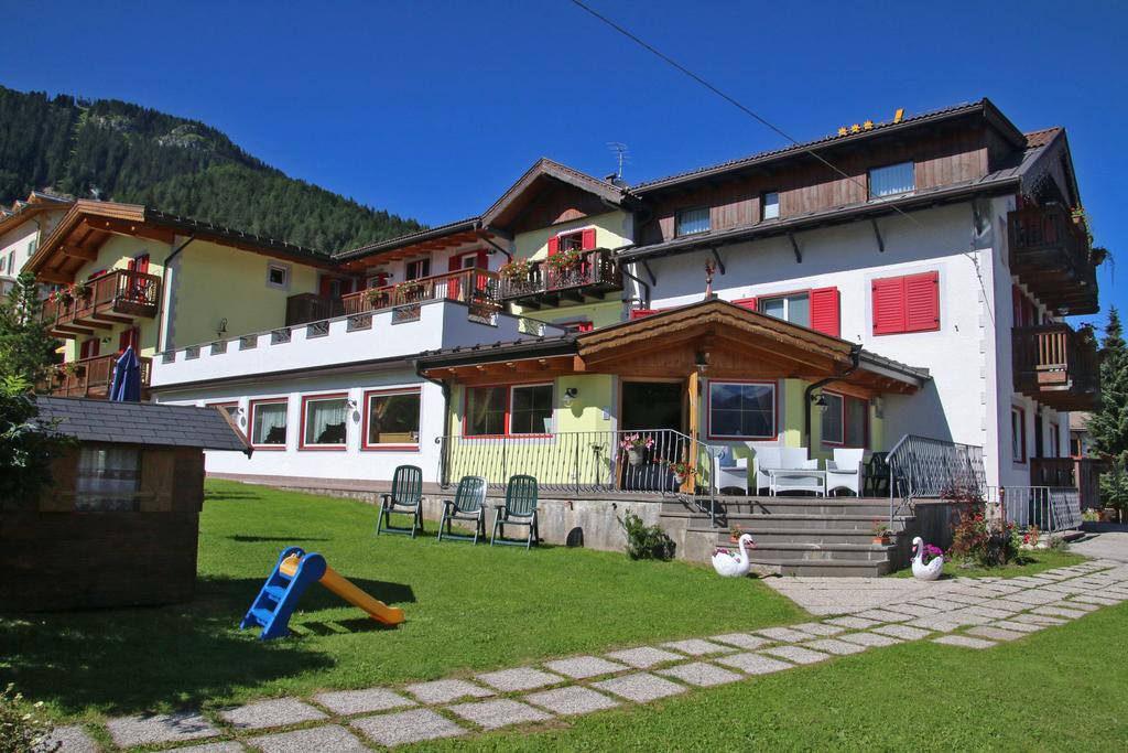 Hotel Vigo Vigo di Fassa Exterior photo